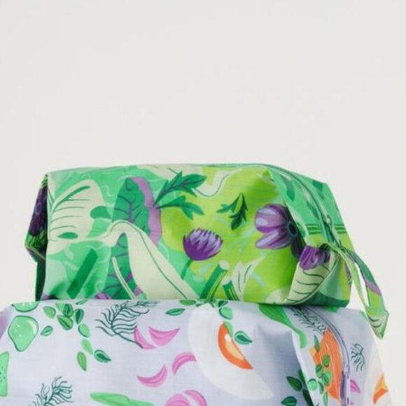 NWOT Baggu 3D Zip Pouch Small - Mixed Greens (Smorgasbord) - Picture 6 of 7